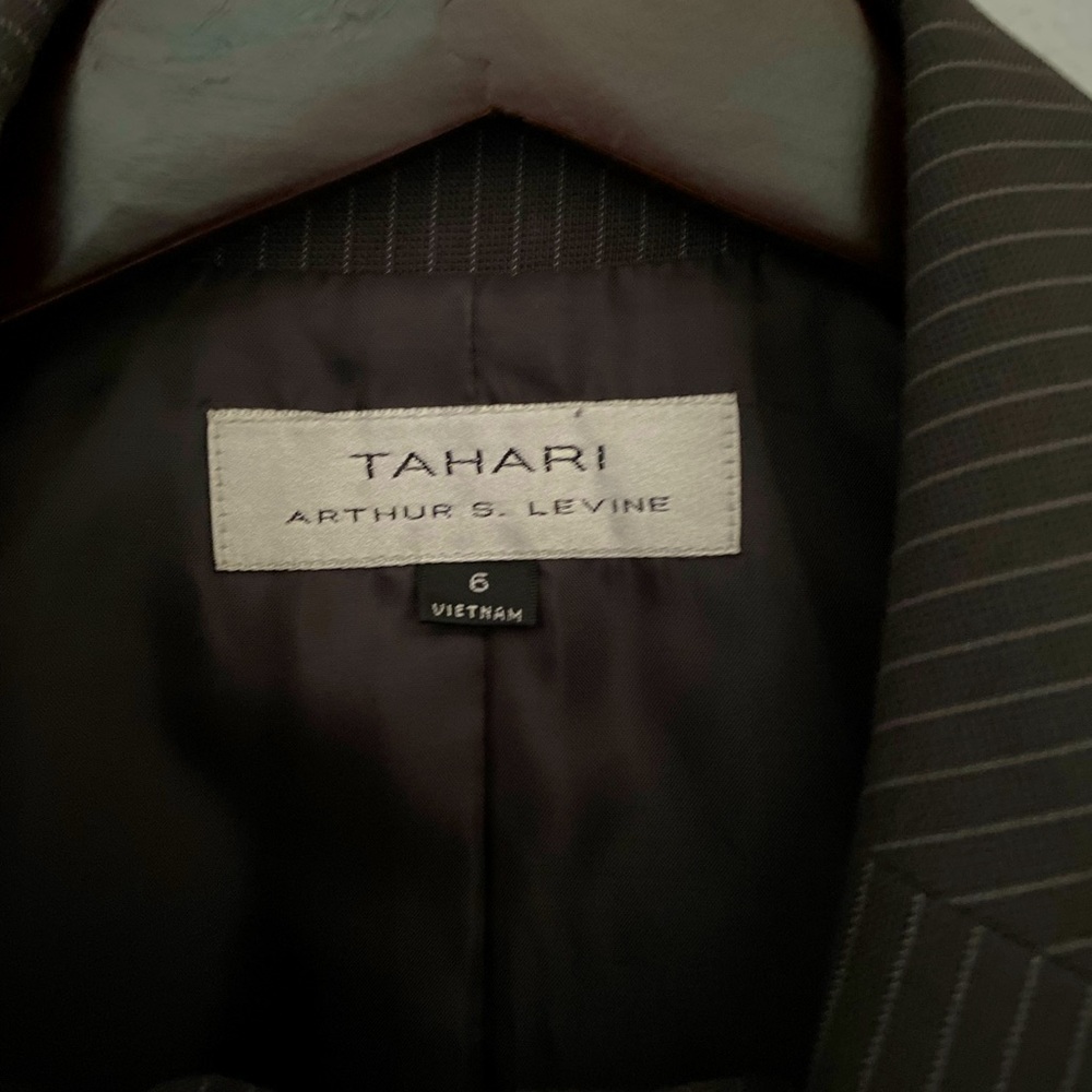 Tahari ASL Pant Suit